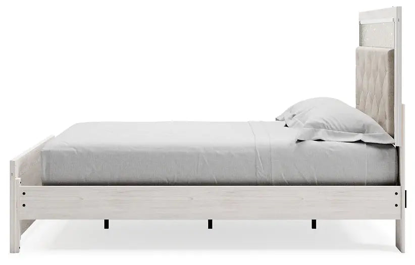 Altyra Queen Panel Bed at Lee Furniture, NC