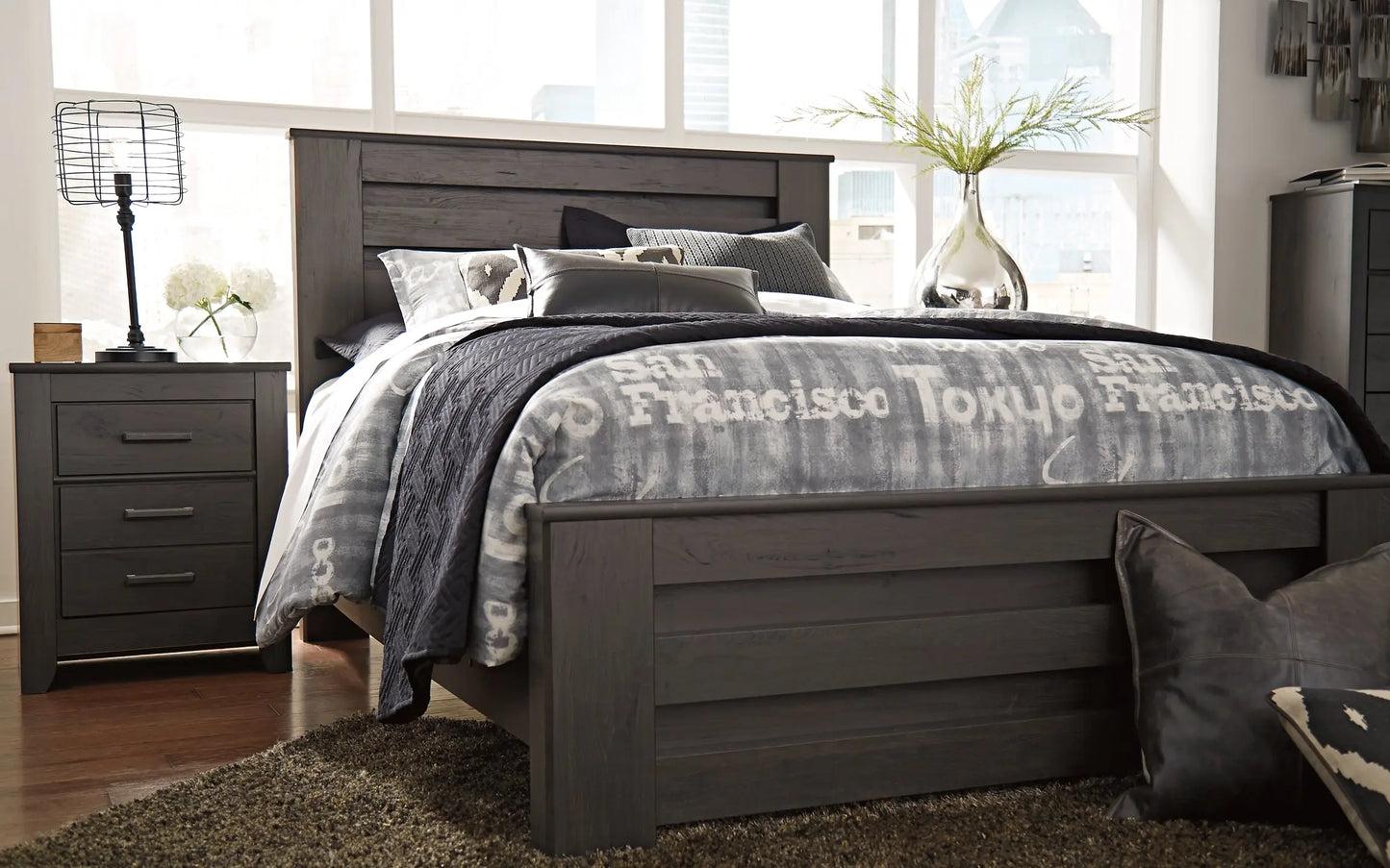 Brinxton Panel Bed at Lee Furniture, NC