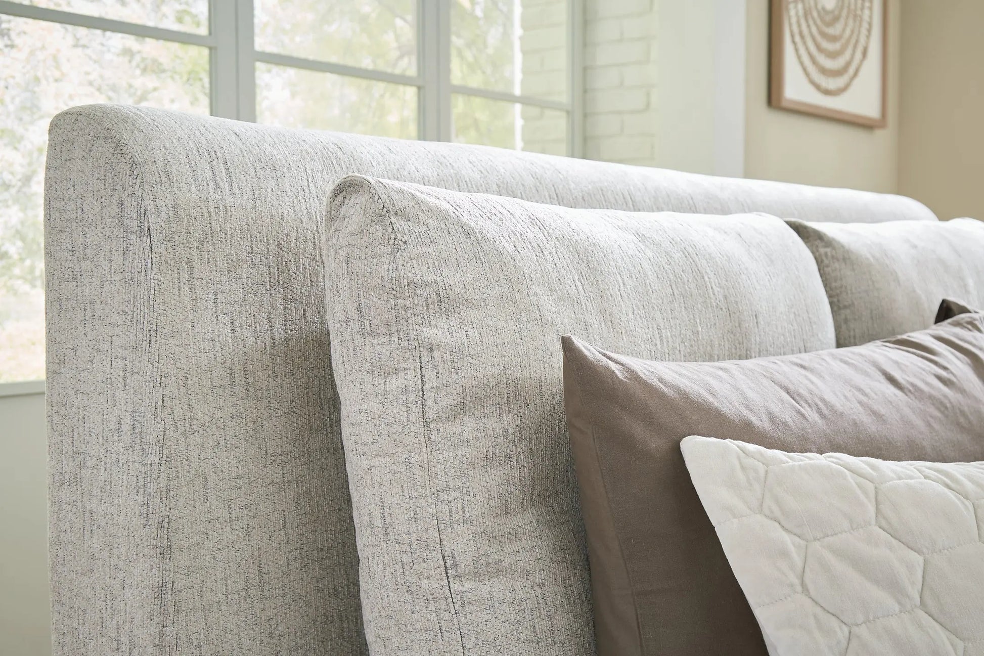 Cabalynn Upholstered Bed at Lee Furniture, NC
