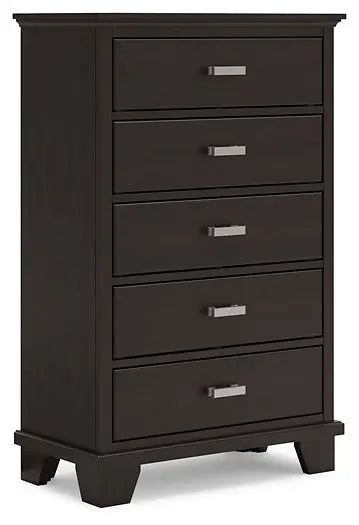 Covetown Five Drawer Chest at Lee Furniture, NC