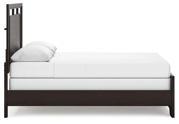 Covetown Panel Bed at Lee Furniture, NC