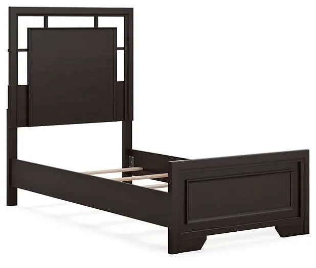 Covetown Panel Bed at Lee Furniture, NC