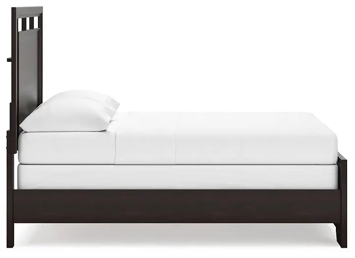 Covetown Panel Bed at Lee Furniture, NC