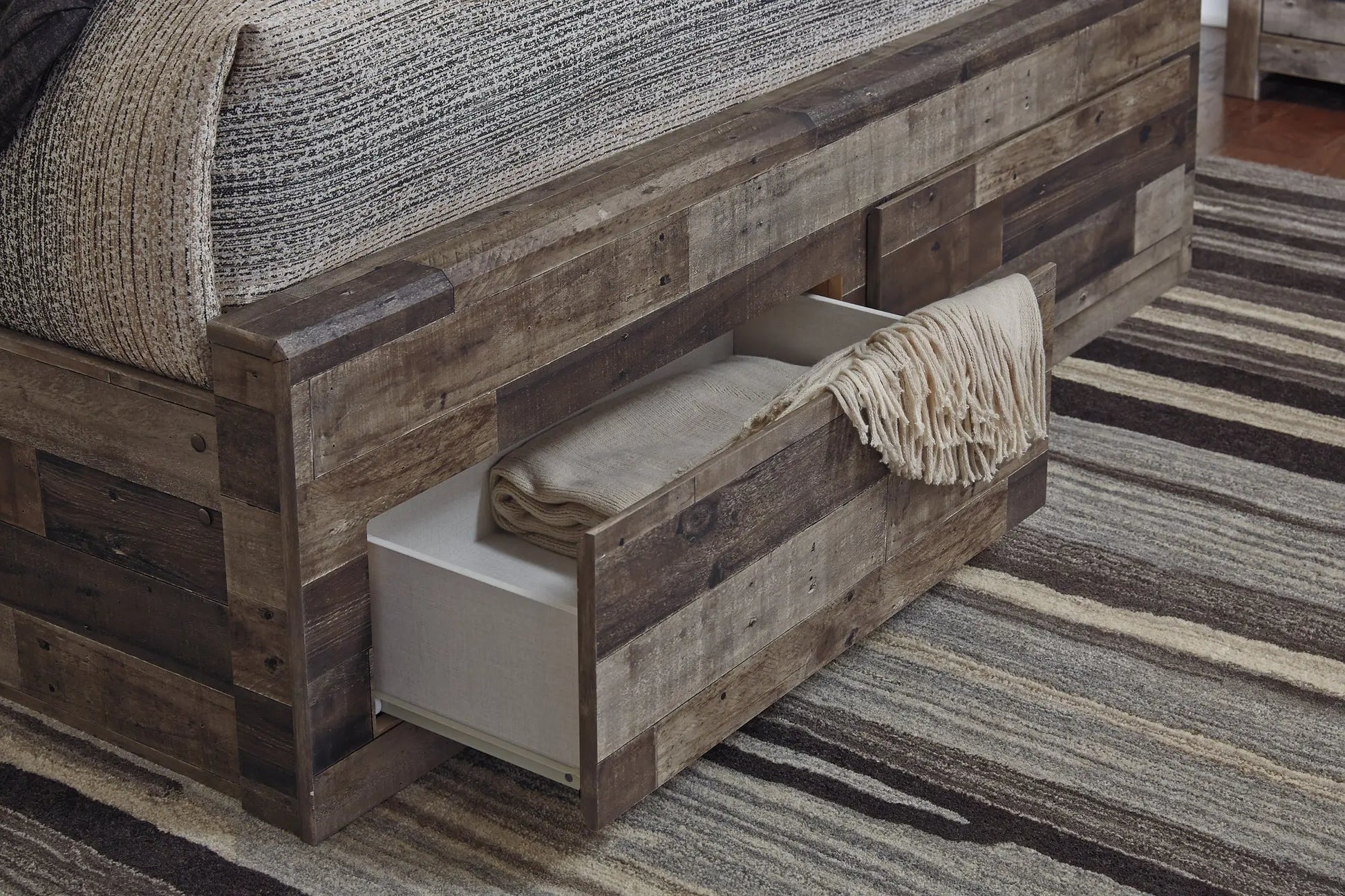 Derekson Panel Bed With 4 Storage Drawers at Lee Furniture, NC