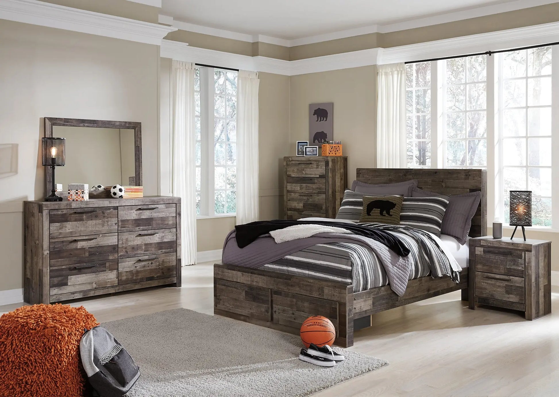 Derekson Panel Bed at Lee Furniture, NC