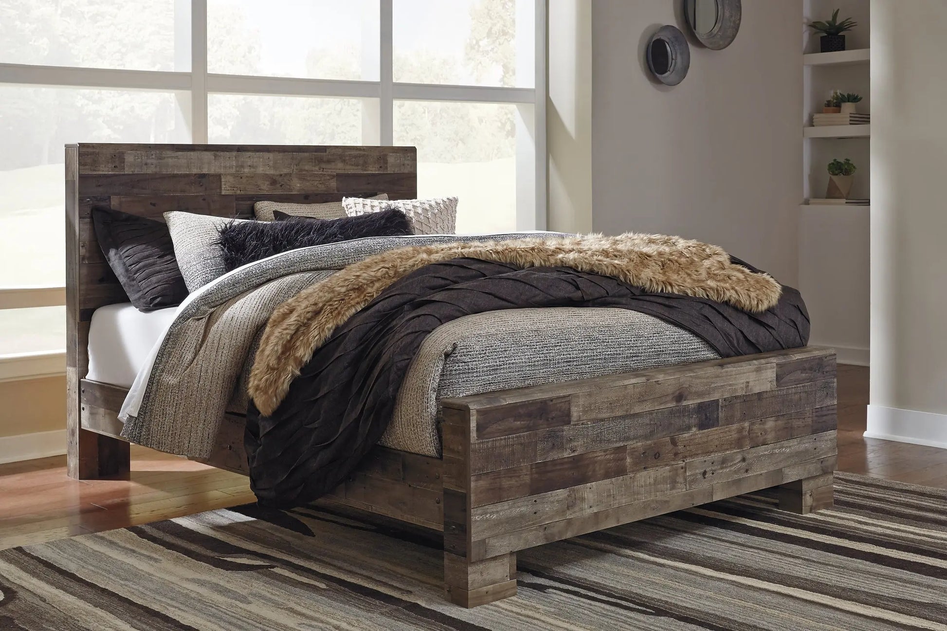 Derekson Panel Bed at Lee Furniture, NC