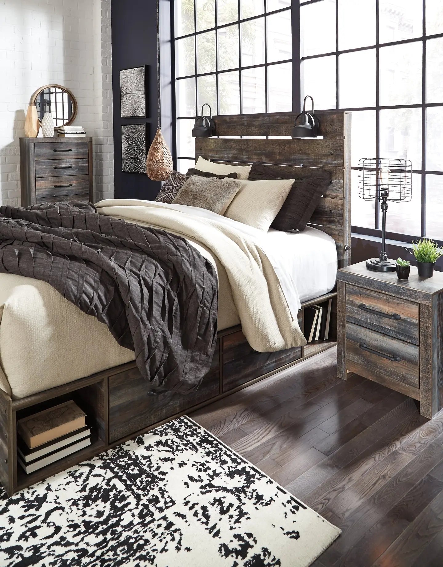 Drystan Panel Bed With 4 Storage Drawers at Lee Furniture, NC