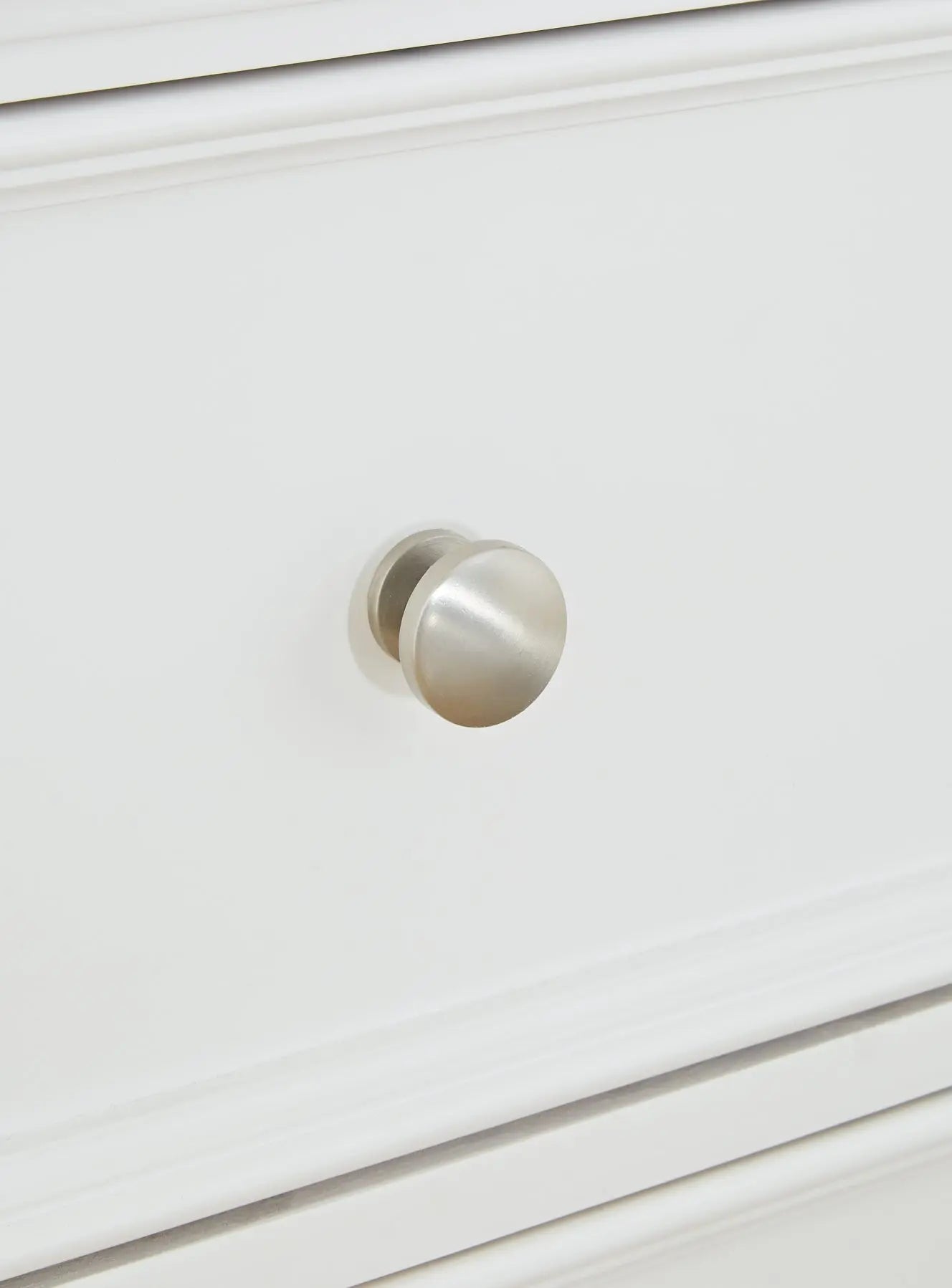 Fortman Five Drawer Chest at Lee Furniture, NC