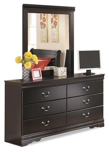 Huey Vineyard Dresser and Mirror at Lee Furniture, NC