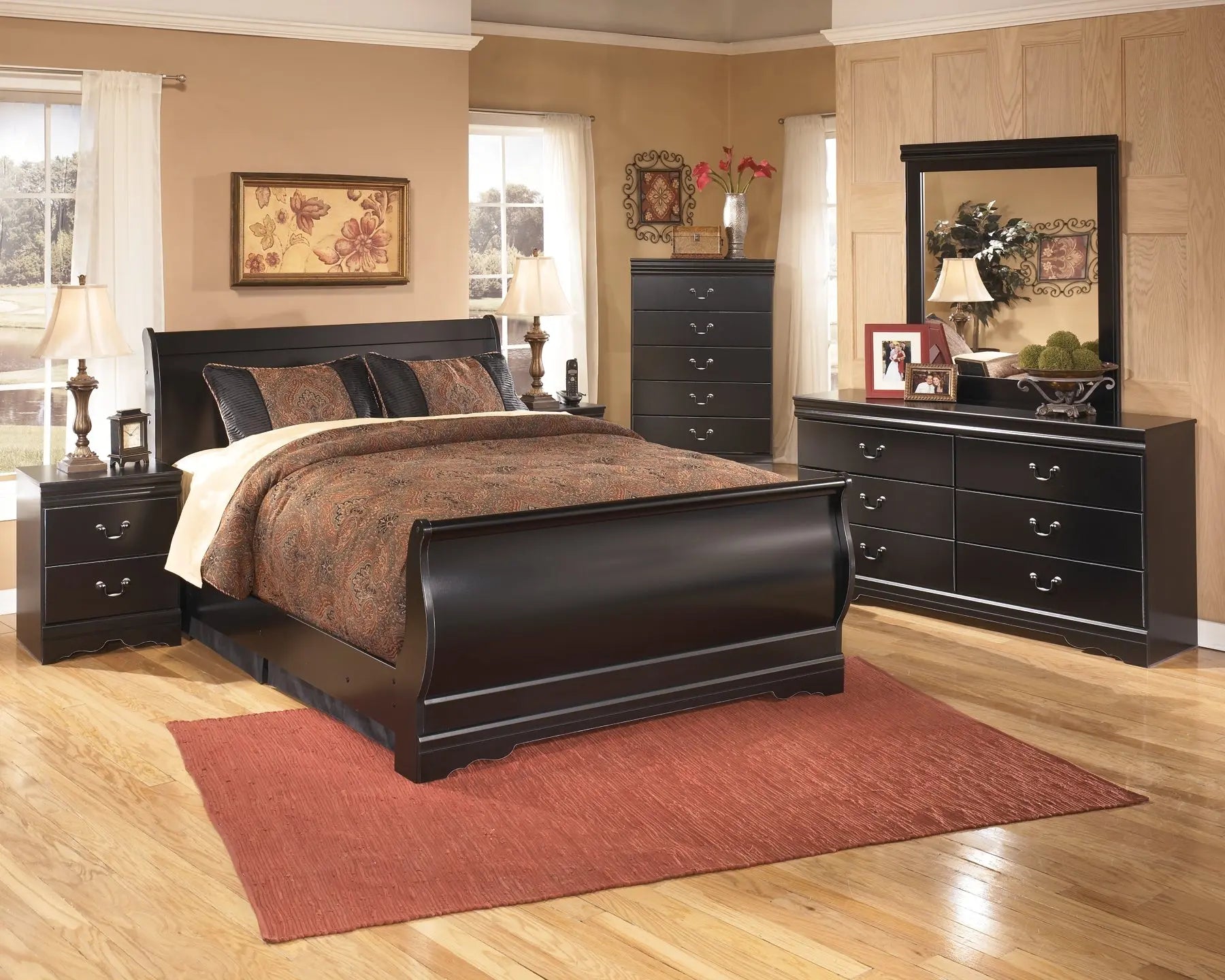 Huey Vineyard Five Drawer Chest at Lee Furniture, NC