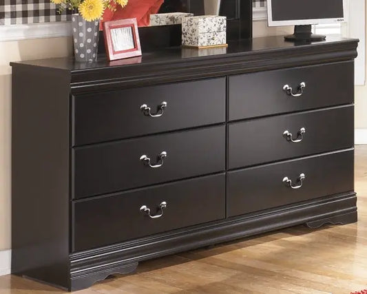 Huey Vineyard Six Drawer Dresser at Lee Furniture, NC