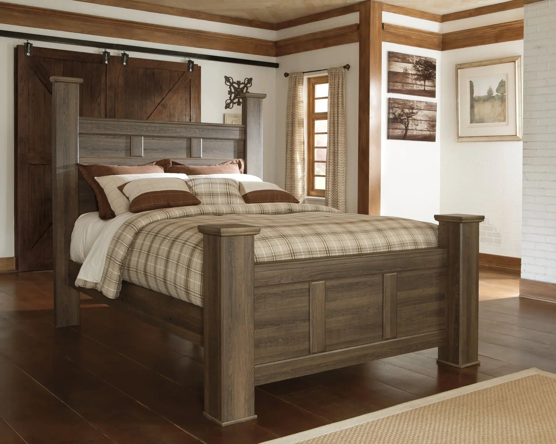 Juararo Poster Bed at Lee Furniture, NC