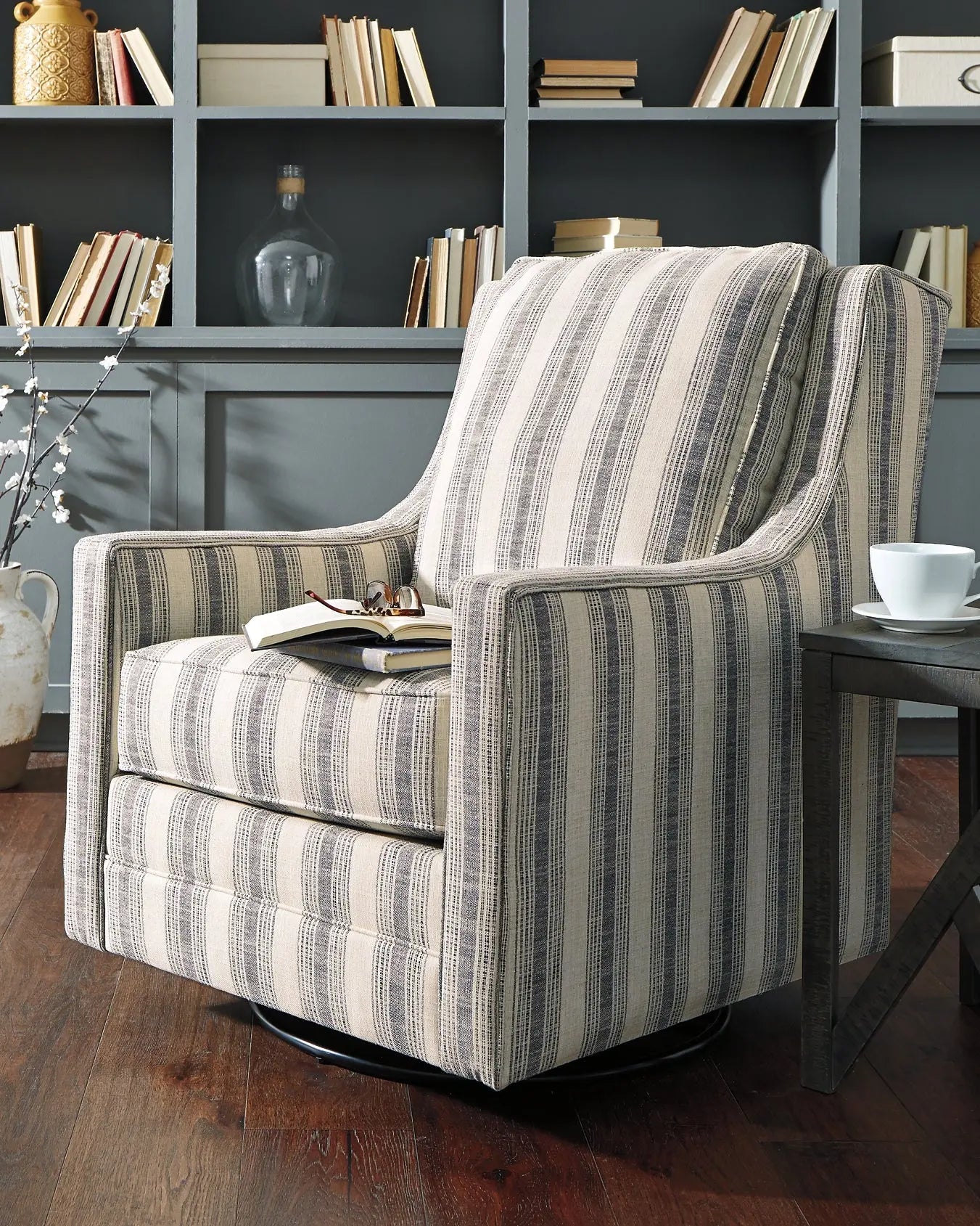 Kambria Swivel Glider Accent Chair at Lee Furniture, NC