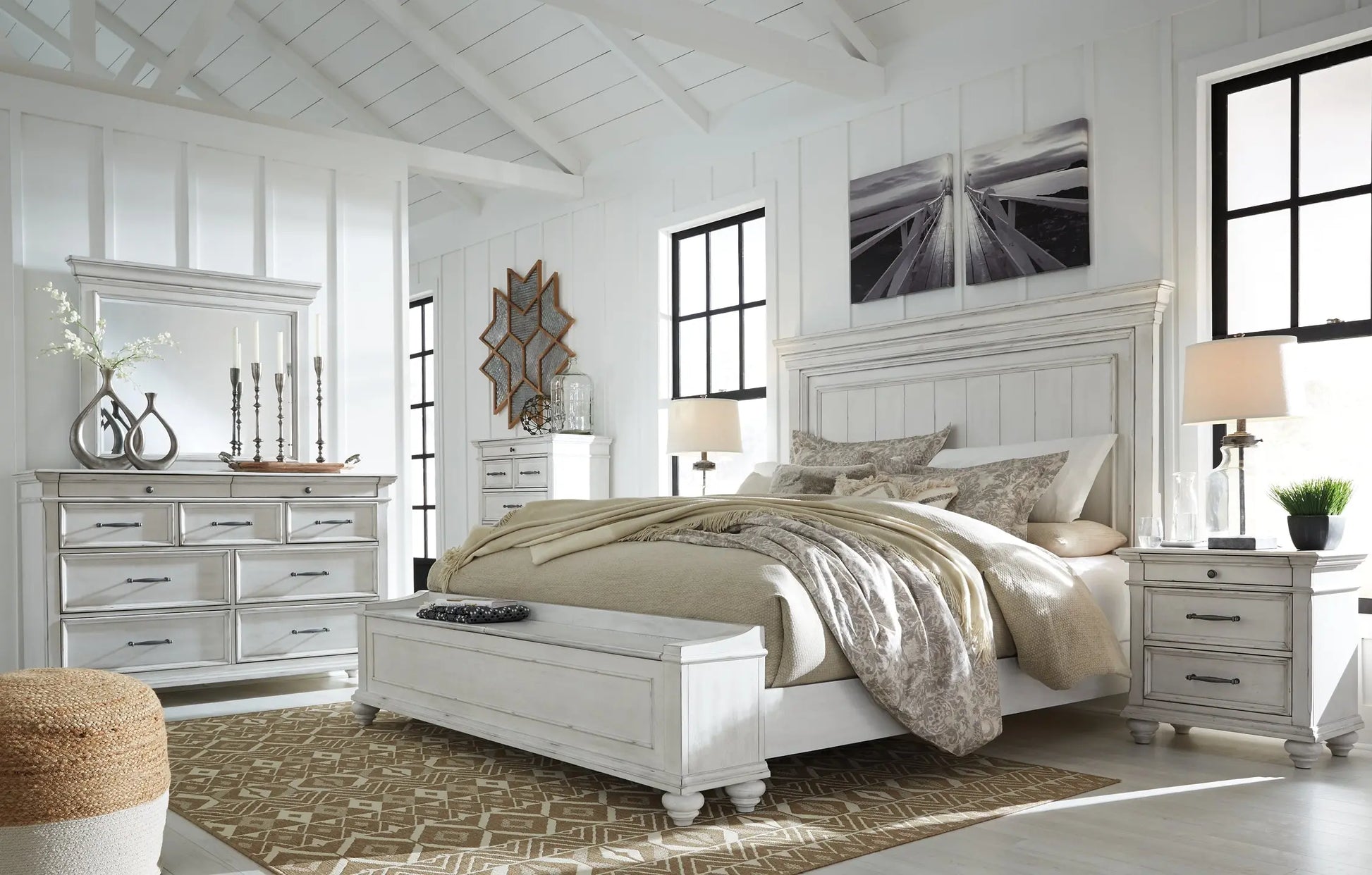 Kanwyn Panel Bed With Storage Bench at Lee Furniture, NC