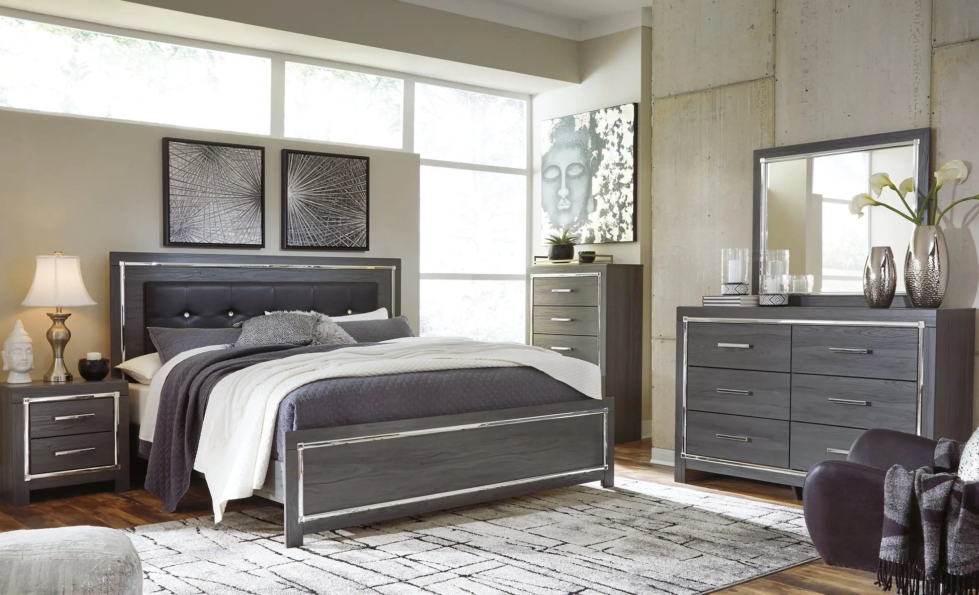 Lodanna King Panel Bed with Mirrored Dresser and 2 Nightstands at Lee Furniture, NC