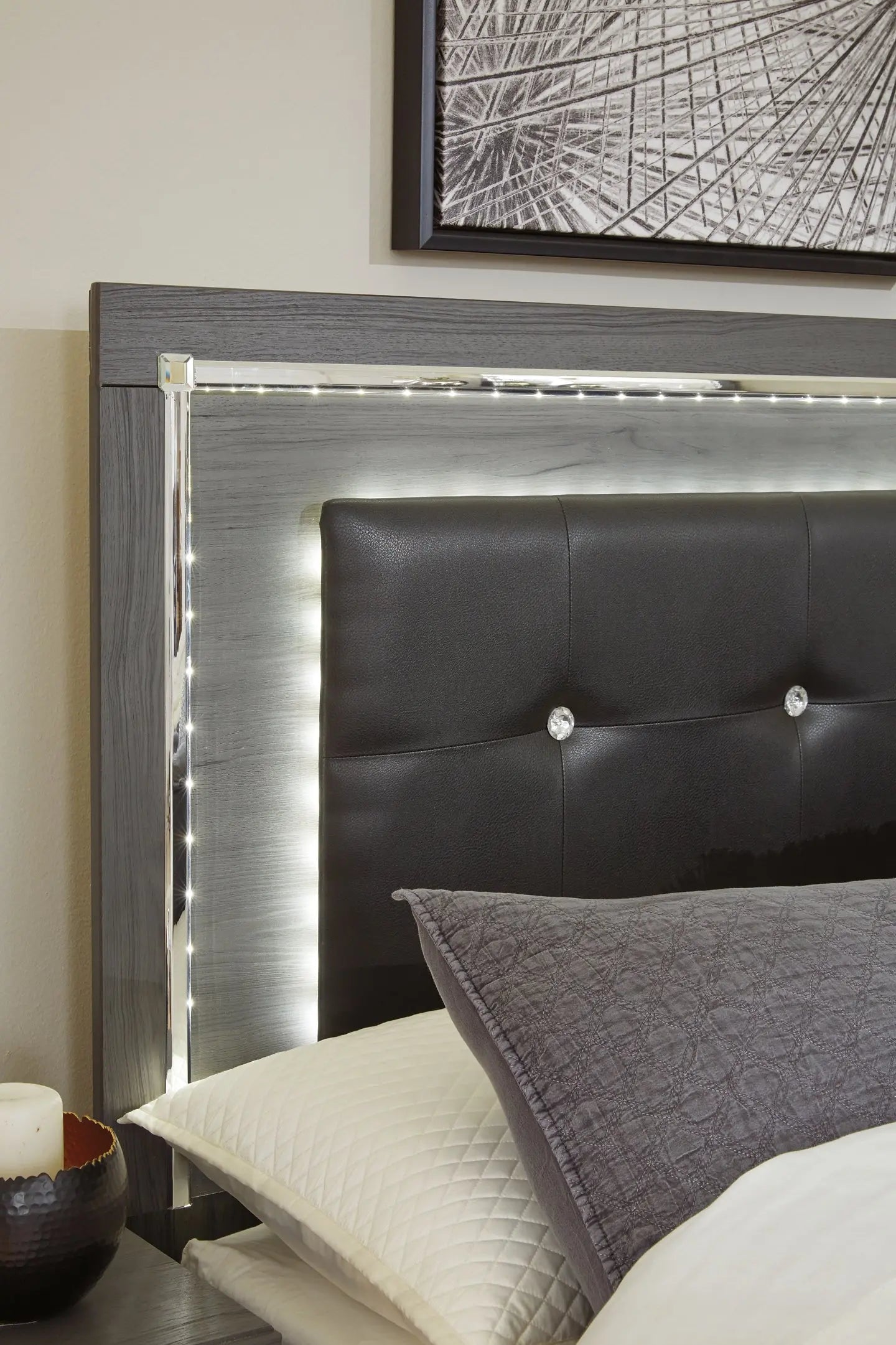 Lodanna Panel Bed With 2 Storage Drawers at Lee Furniture, NC
