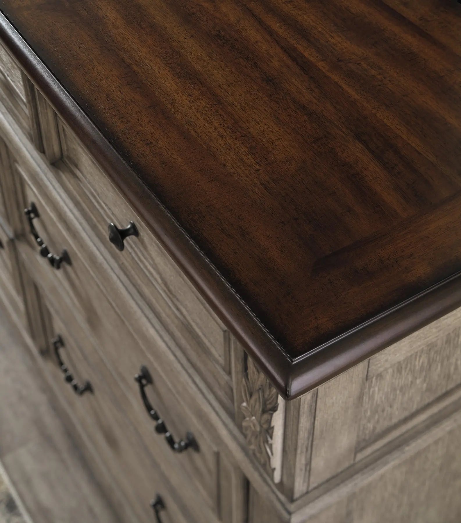 Lodenbay Dresser at Lee Furniture, NC