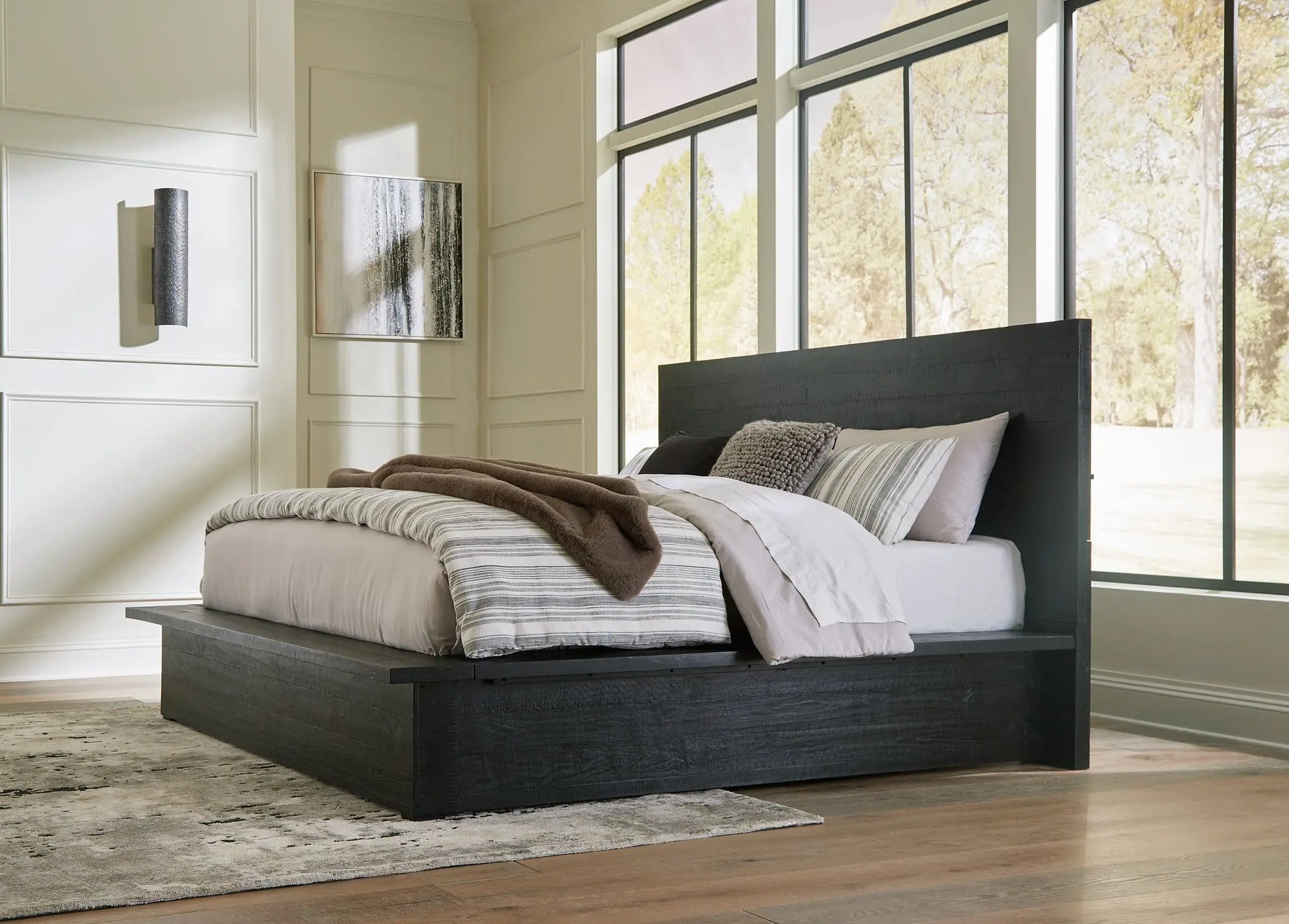 Londer King Panel Bed with Mirrored Dresser and Chest at Lee Furniture, NC