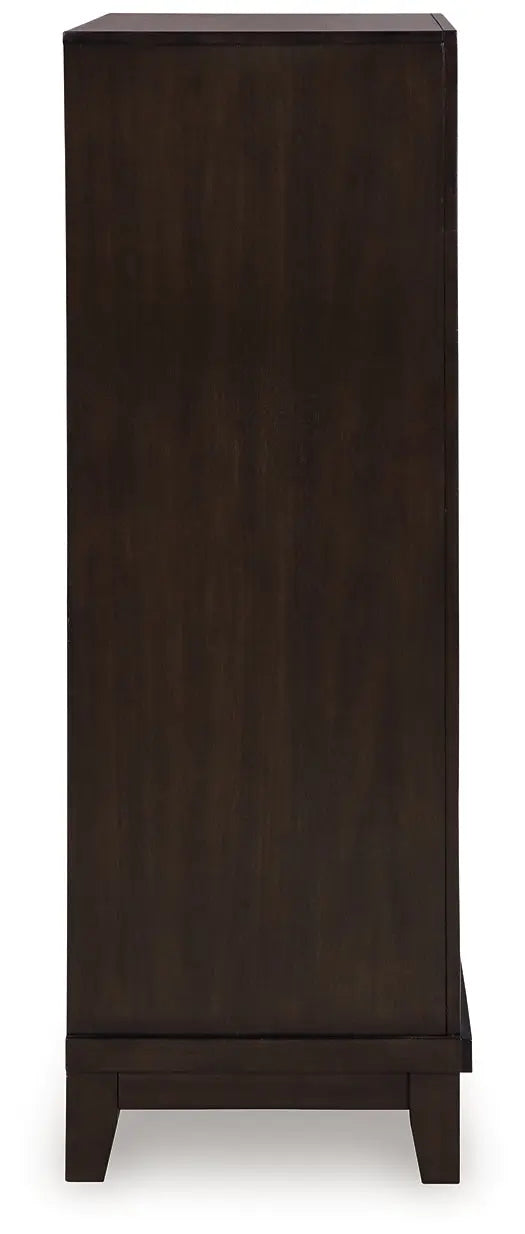 Neymorton Five Drawer Chest at Lee Furniture, NC