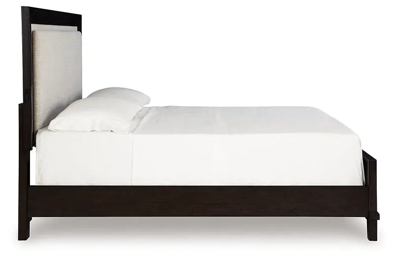 Neymorton Queen Upholstered Panel Bed at Lee Furniture, NC