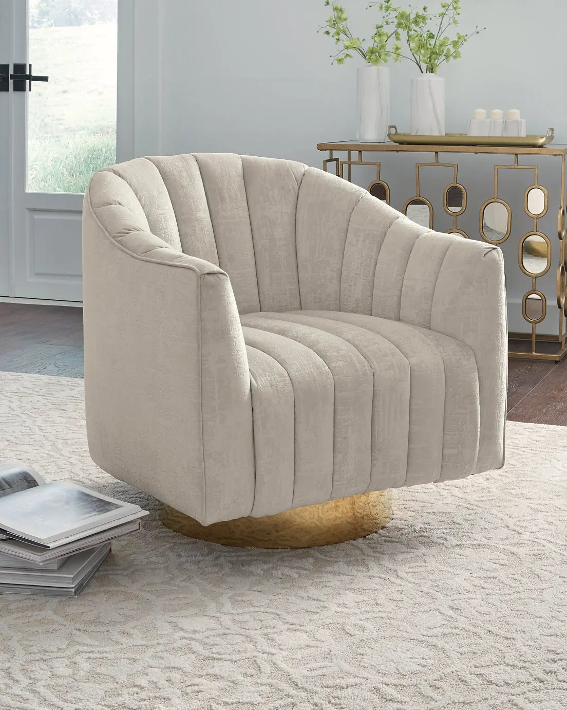 Penzlin Swivel Accent Chair at Lee Furniture, NC