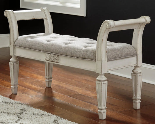 Realyn Accent Bench at Lee Furniture, NC