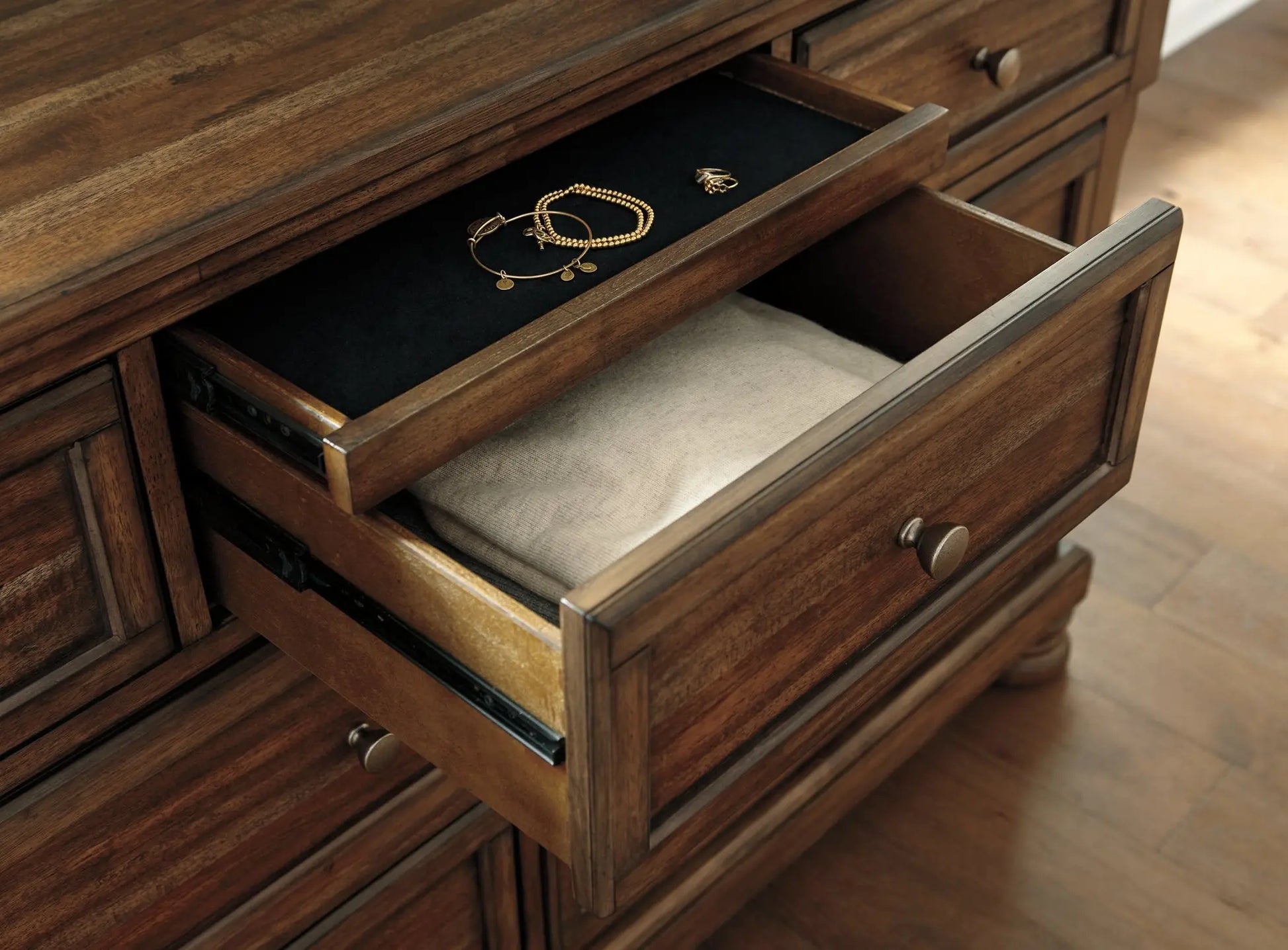 Robbinsdale Dresser at Lee Furniture, NC