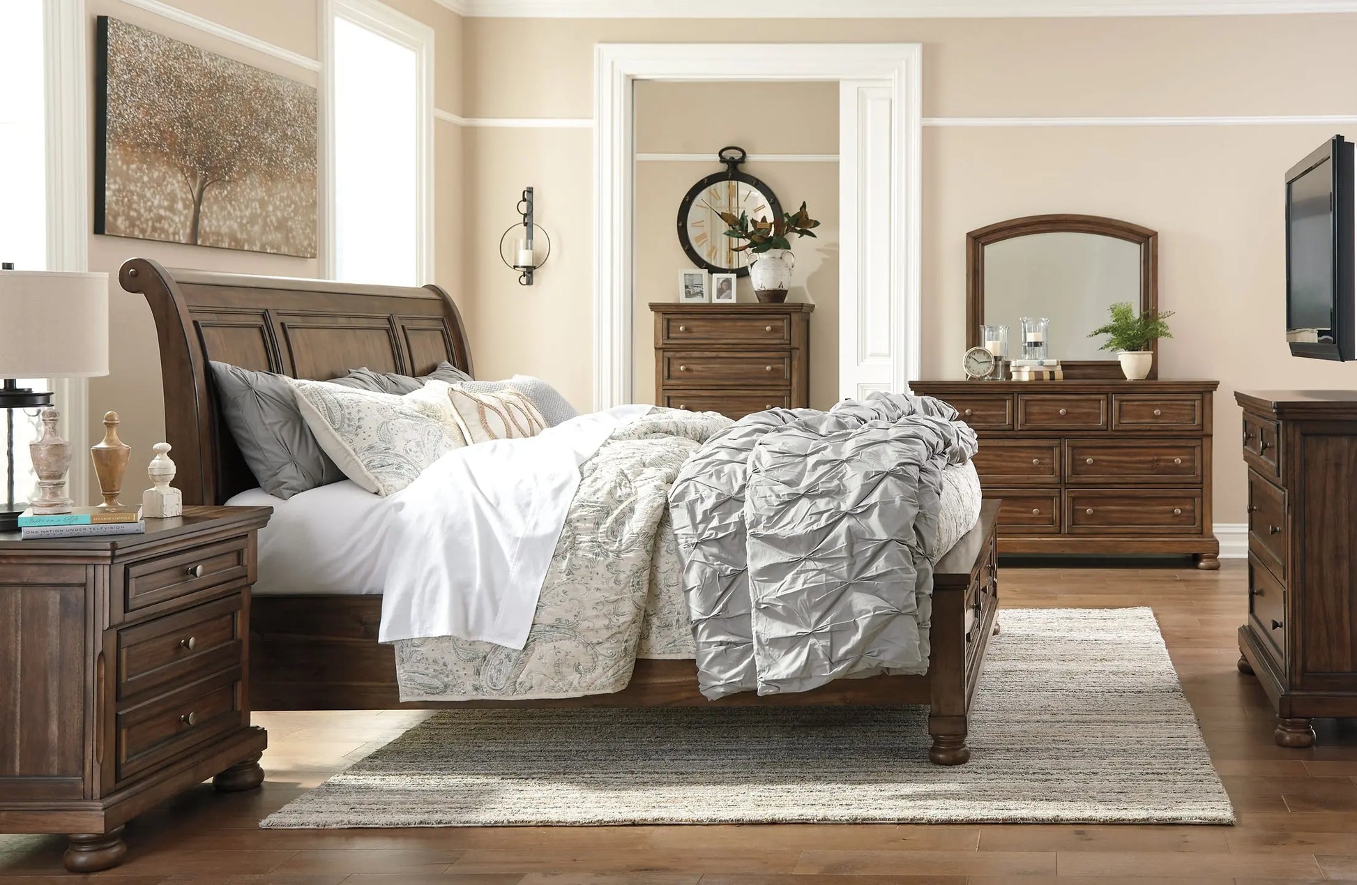 Robbinsdale Dresser at Lee Furniture, NC