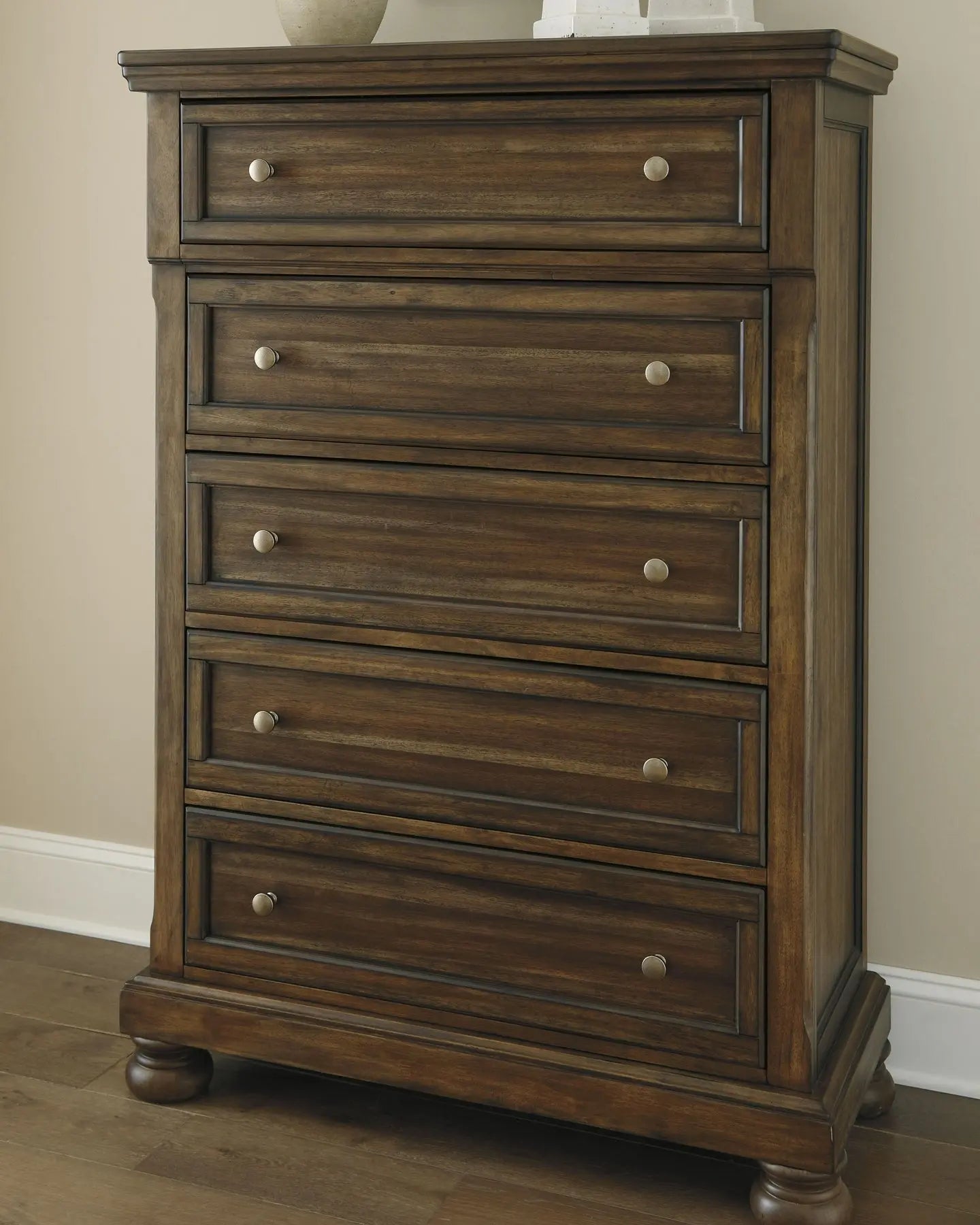 Robbinsdale Five Drawer Chest at Lee Furniture, NC