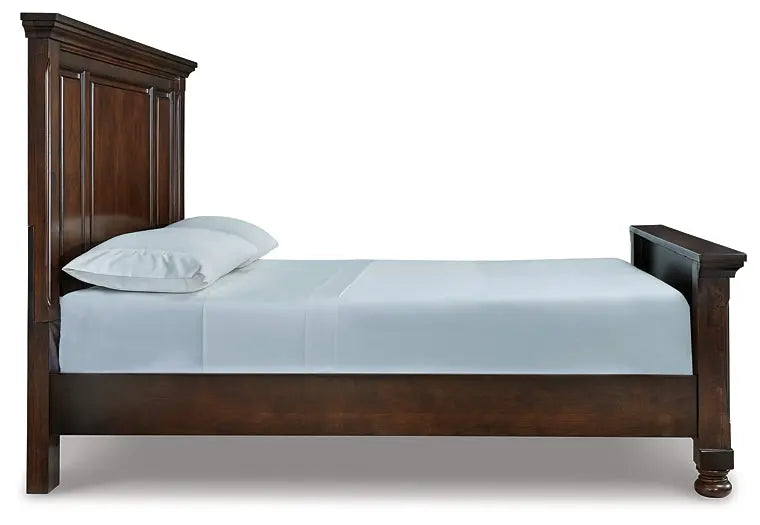 Robbinsdale Panel Bed at Lee Furniture, NC