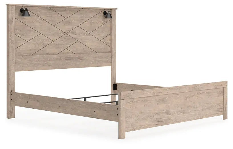 Senniberg King Panel Bed with Mirrored Dresser at Lee Furniture, NC