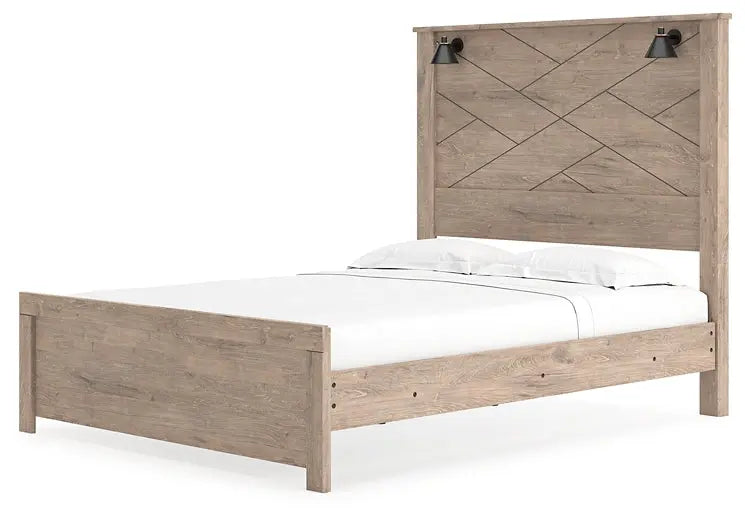 Senniberg Queen Panel Bed with Mirrored Dresser and Nightstand at Lee Furniture, NC