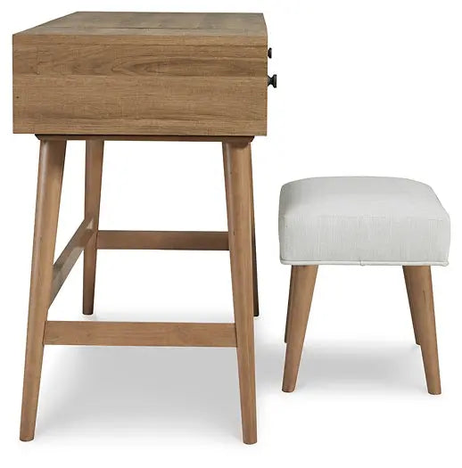 Thadamere Vanity/UPH Stool (2/CN) at Lee Furniture, NC