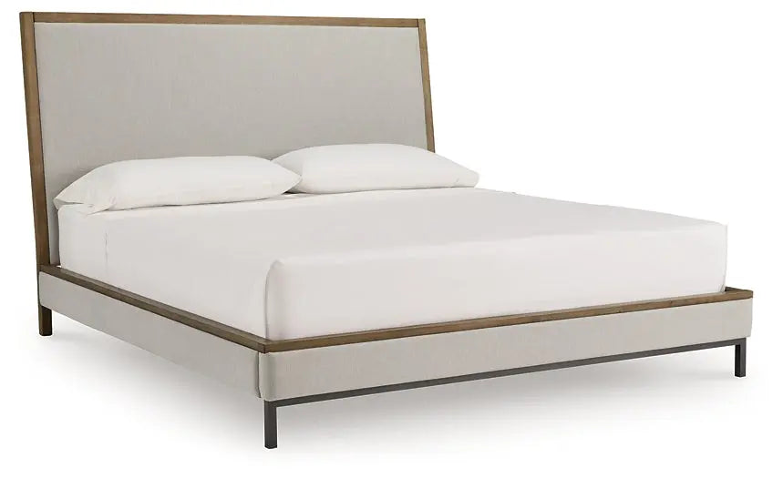 Tomtyn Upholstered Bed at Lee Furniture, NC