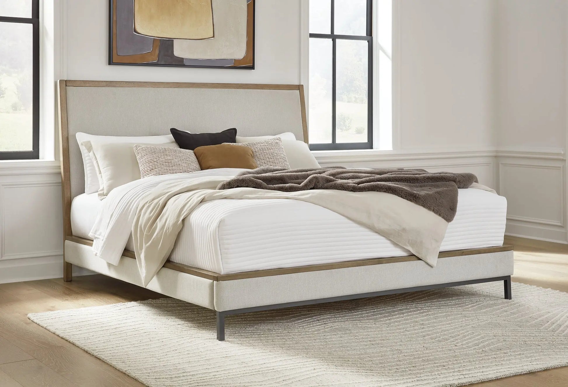Tomtyn Upholstered Bed at Lee Furniture, NC