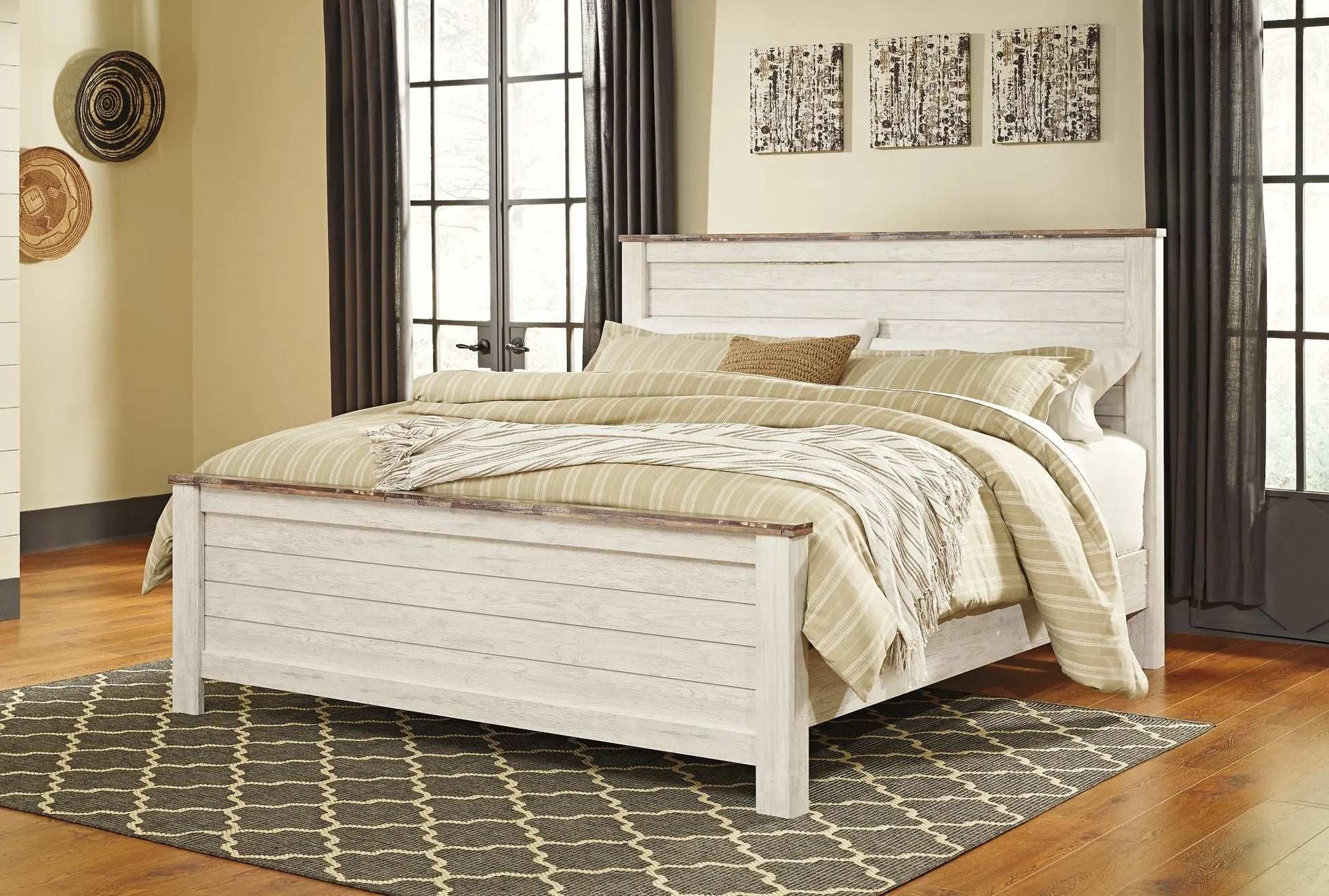 Willowton King Panel Bed with Mirrored Dresser and Chest at Lee Furniture, NC