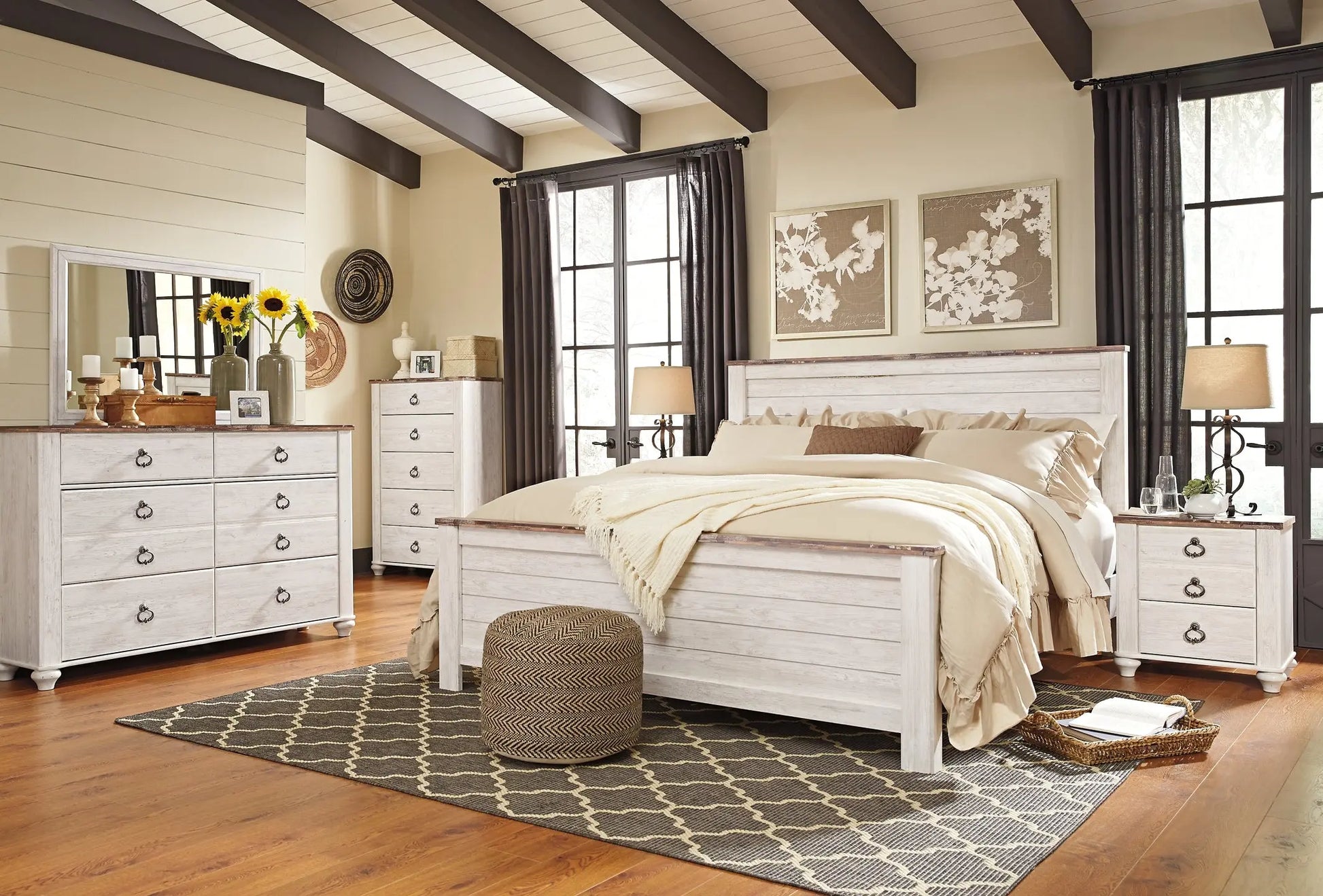 Willowton Panel Bed at Lee Furniture, NC