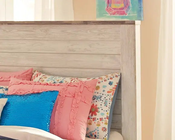 Willowton Panel Bed at Lee Furniture, NC