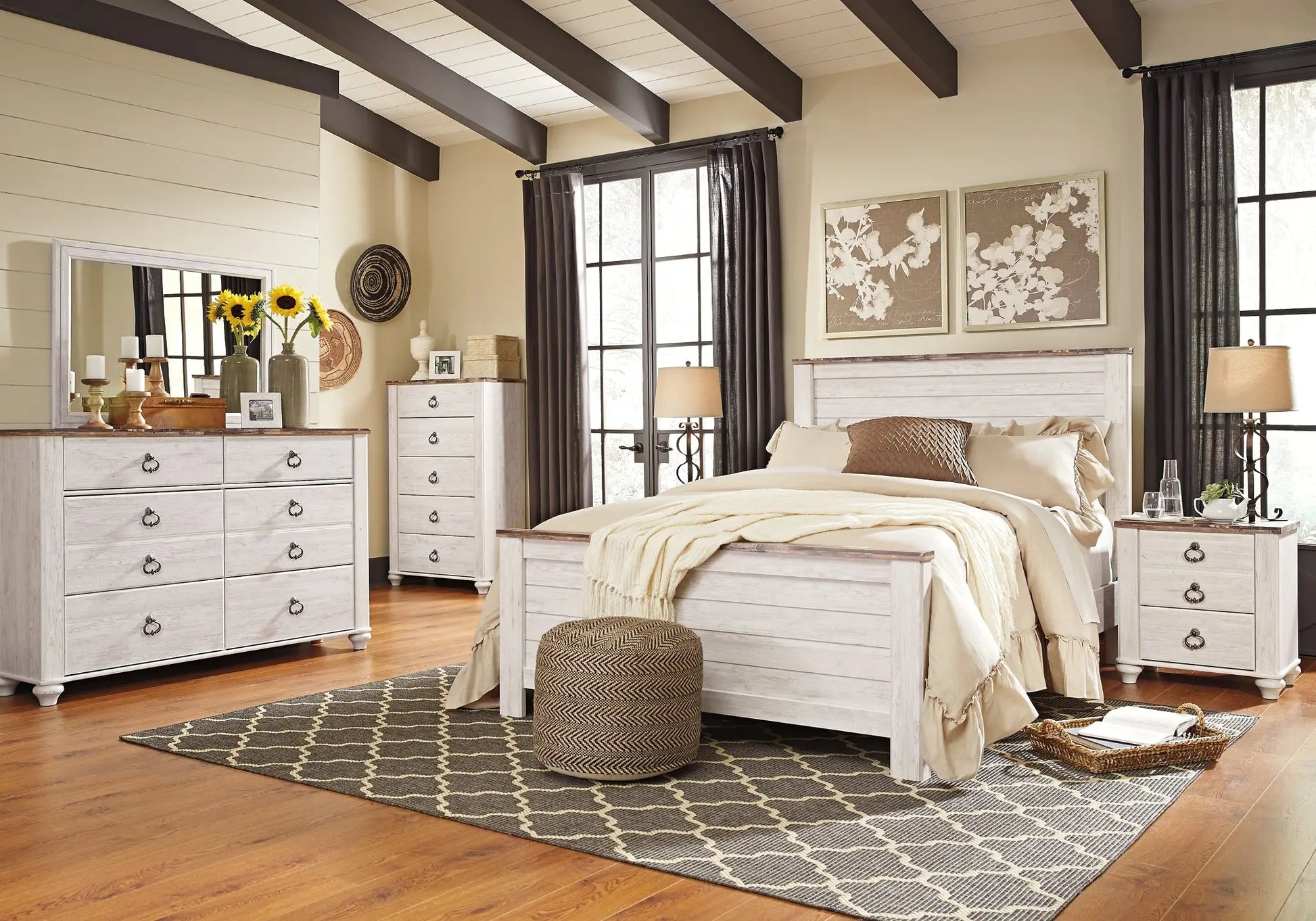 Willowton Panel Bed at Lee Furniture, NC