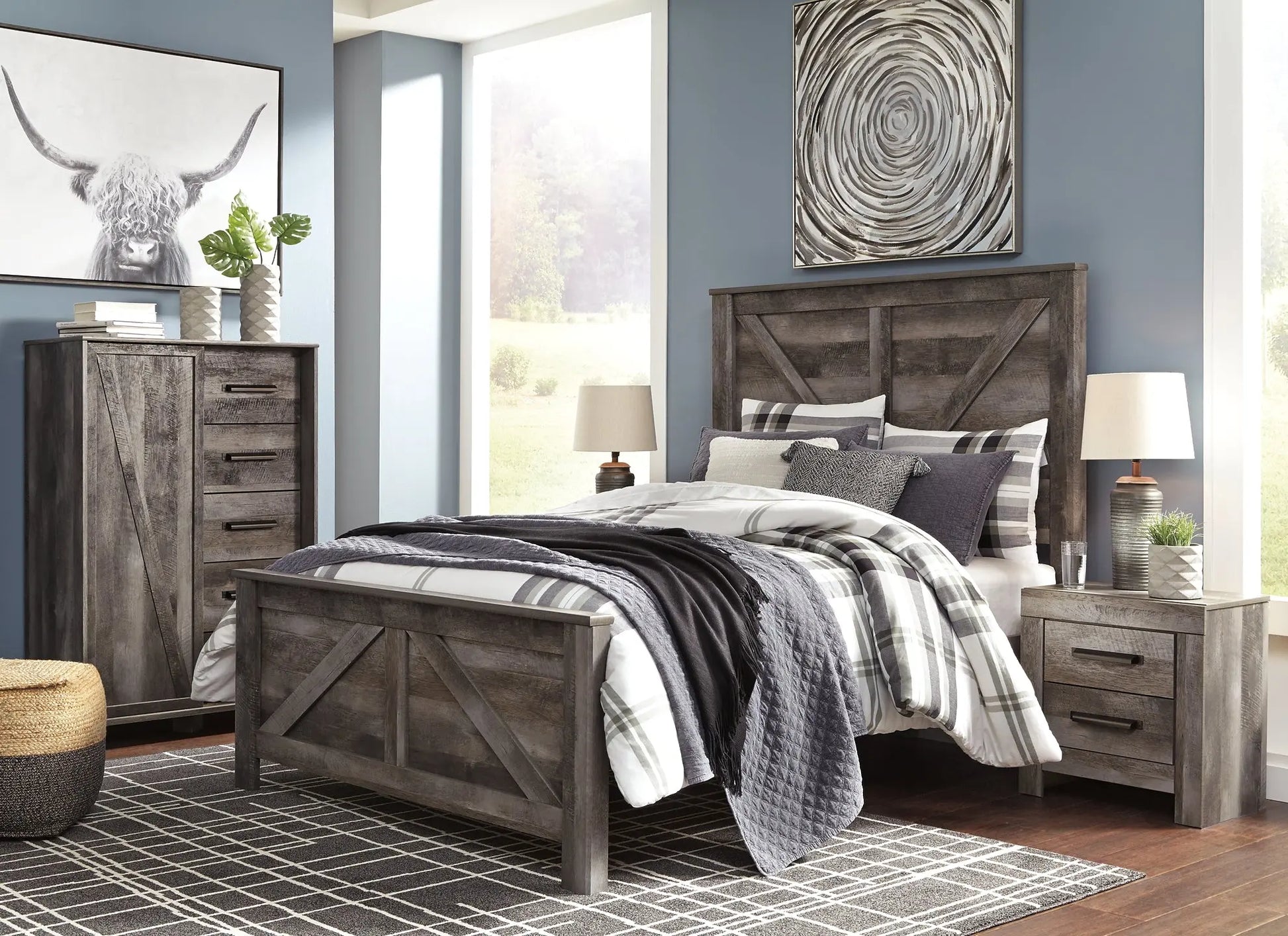 Wynnlow Crossbuck Panel Bed at Lee Furniture, NC