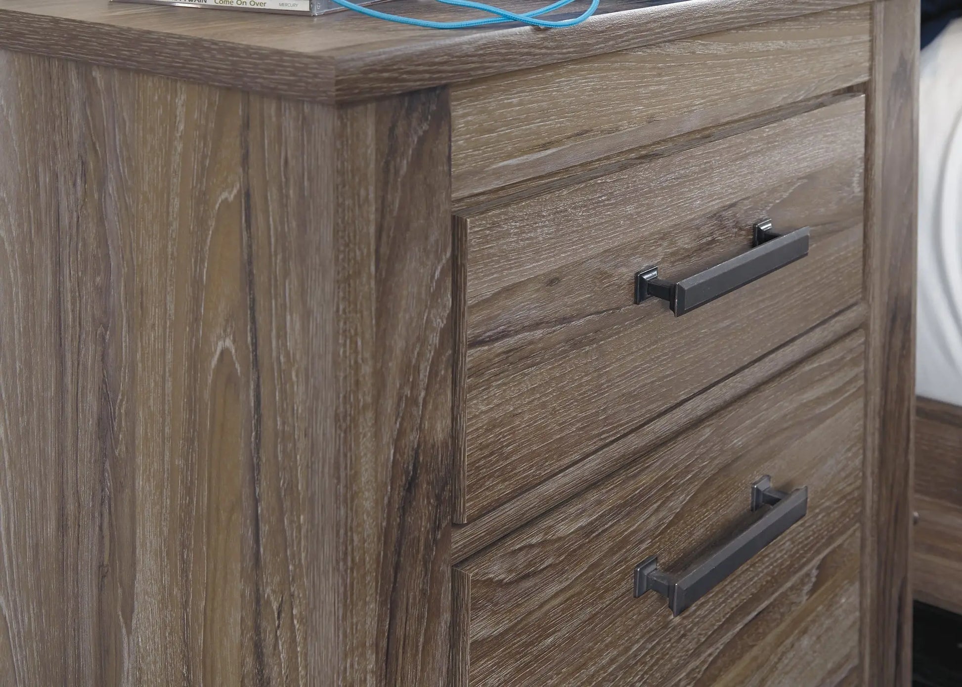 Zelen King Panel Bed with Mirrored Dresser, Chest and Nightstand at Lee Furniture, NC