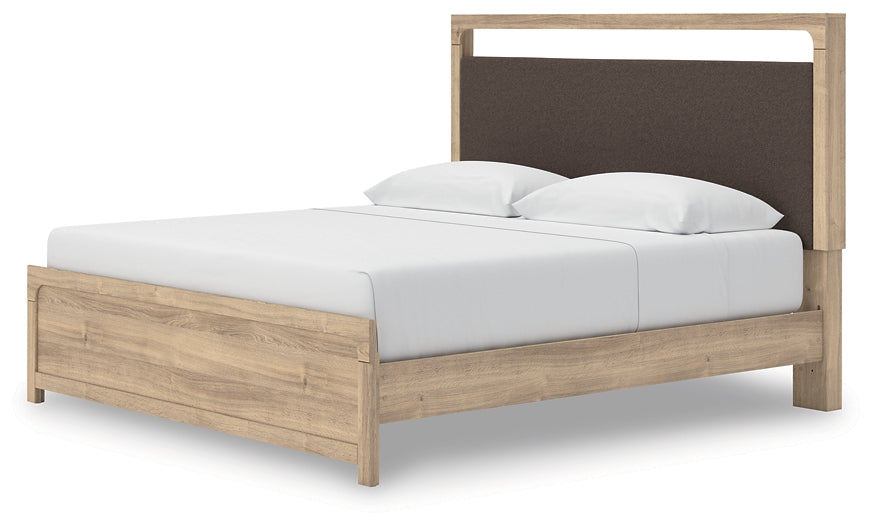 Kinlanni King Upholstered Platform Bed