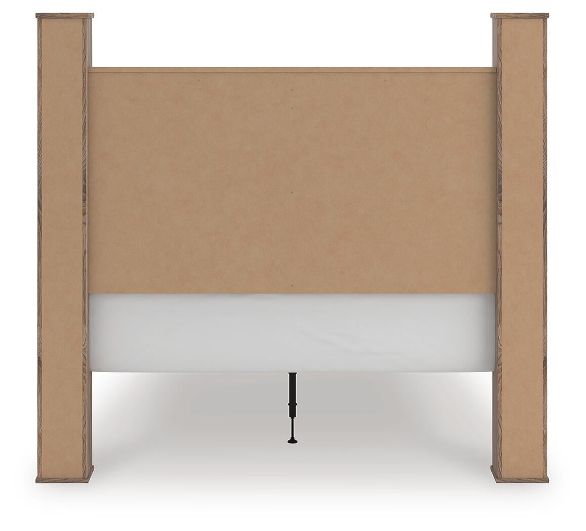 Rusticott Queen Poster Bed with Mirrored Dresser