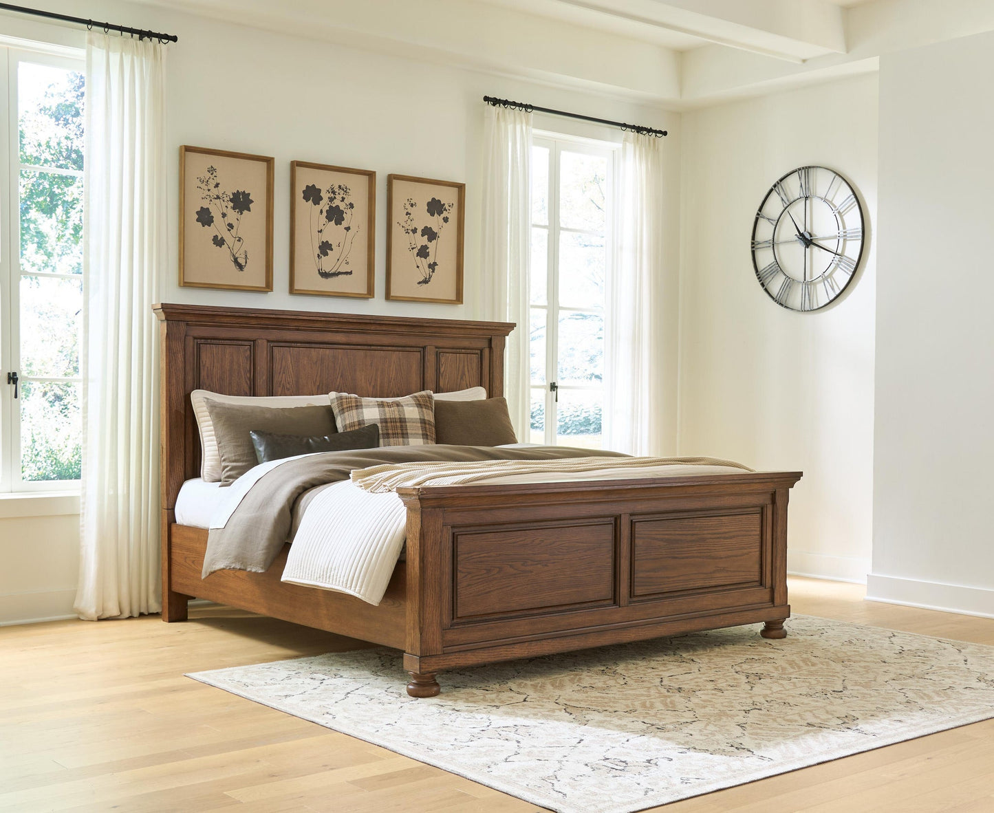 Zackaryn California King Panel Bed
